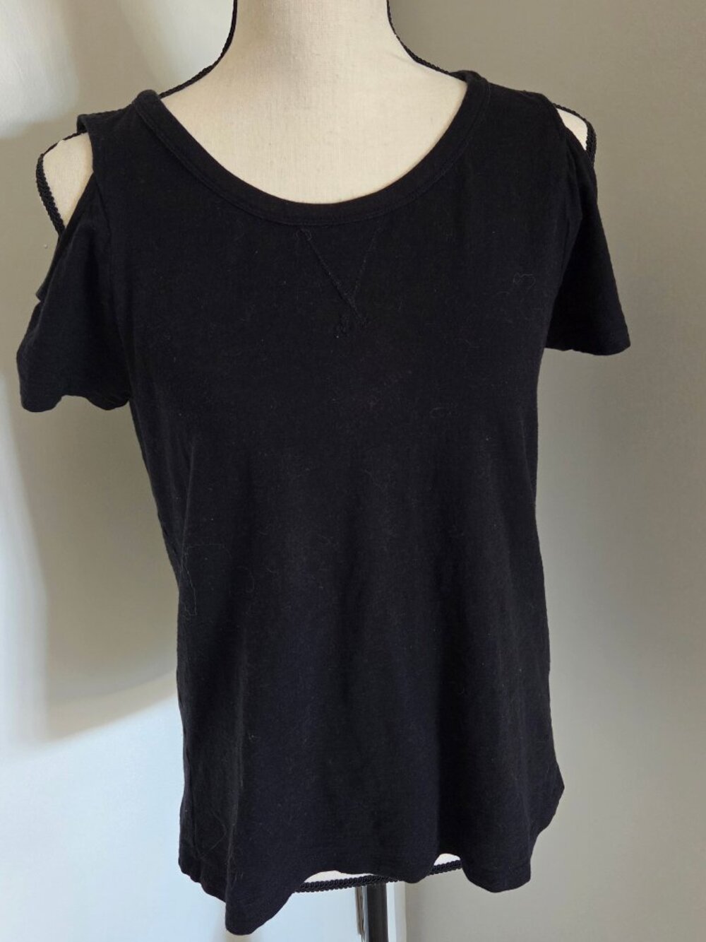 Two by Vince Camuto Black Top Small Knit Open Cold Shoulder Shirt Short Sleeve
